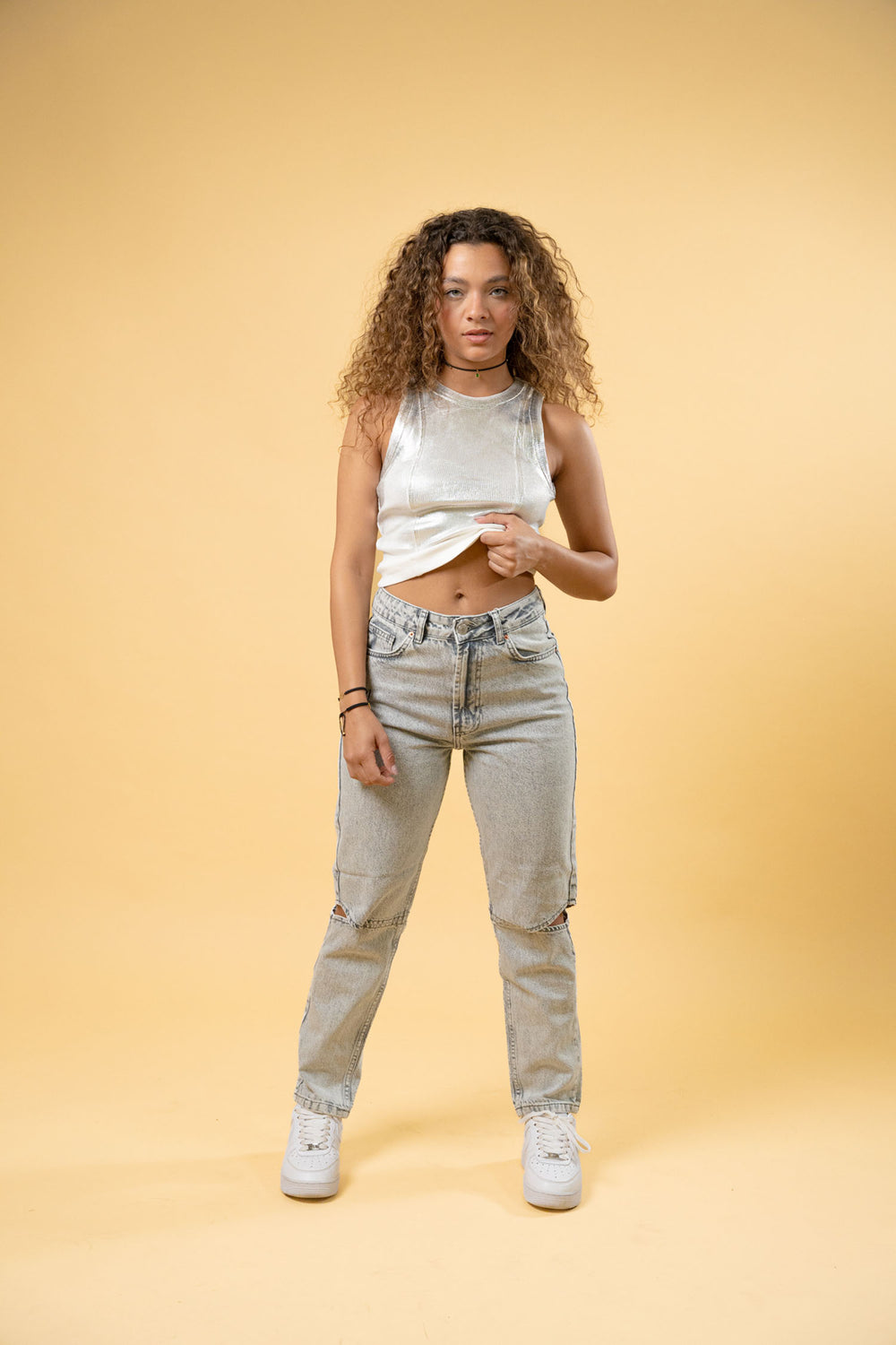 Cut-Out Mom Fit Jeans