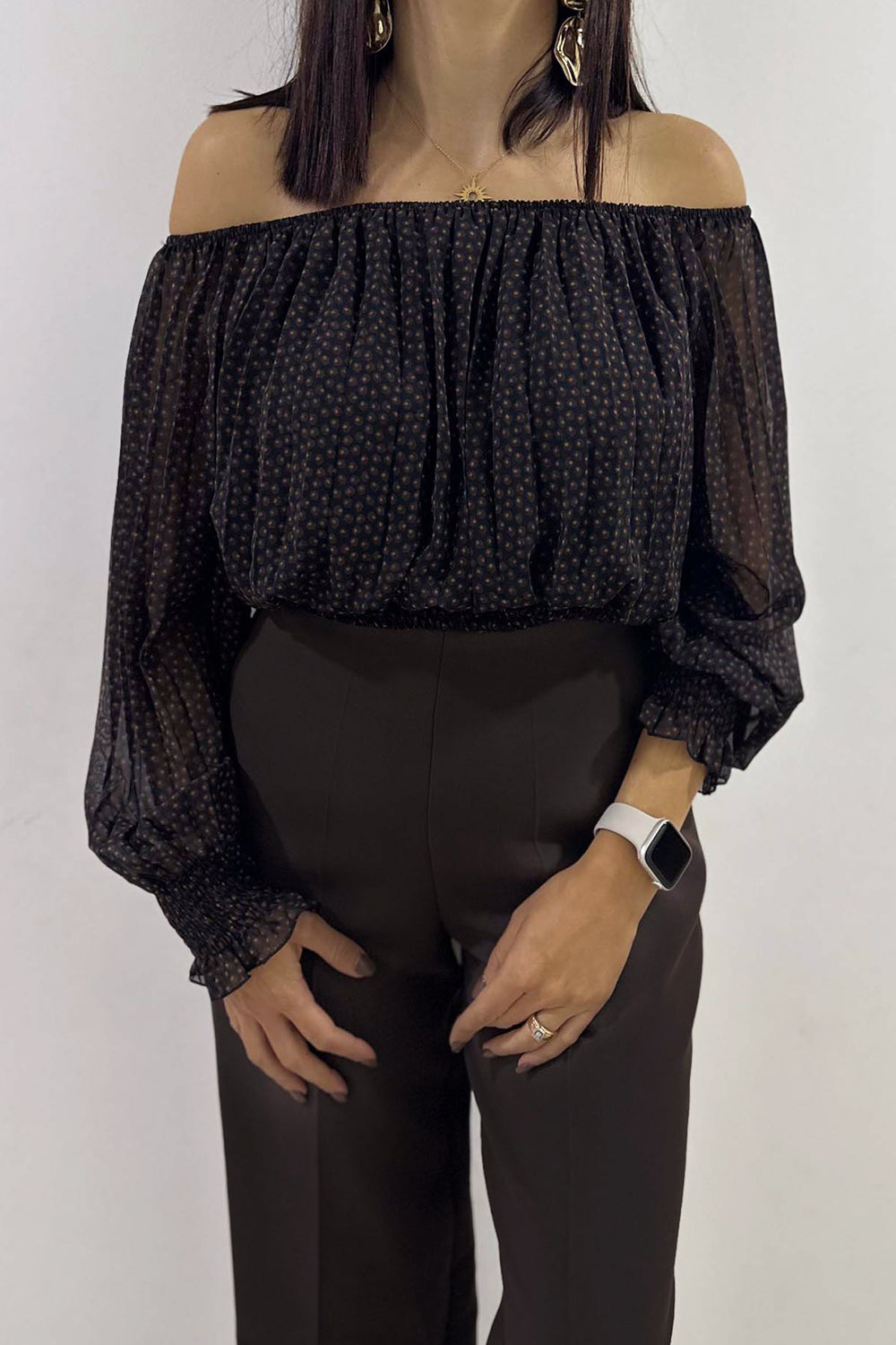 Off- Shoulder Top Brown And Black