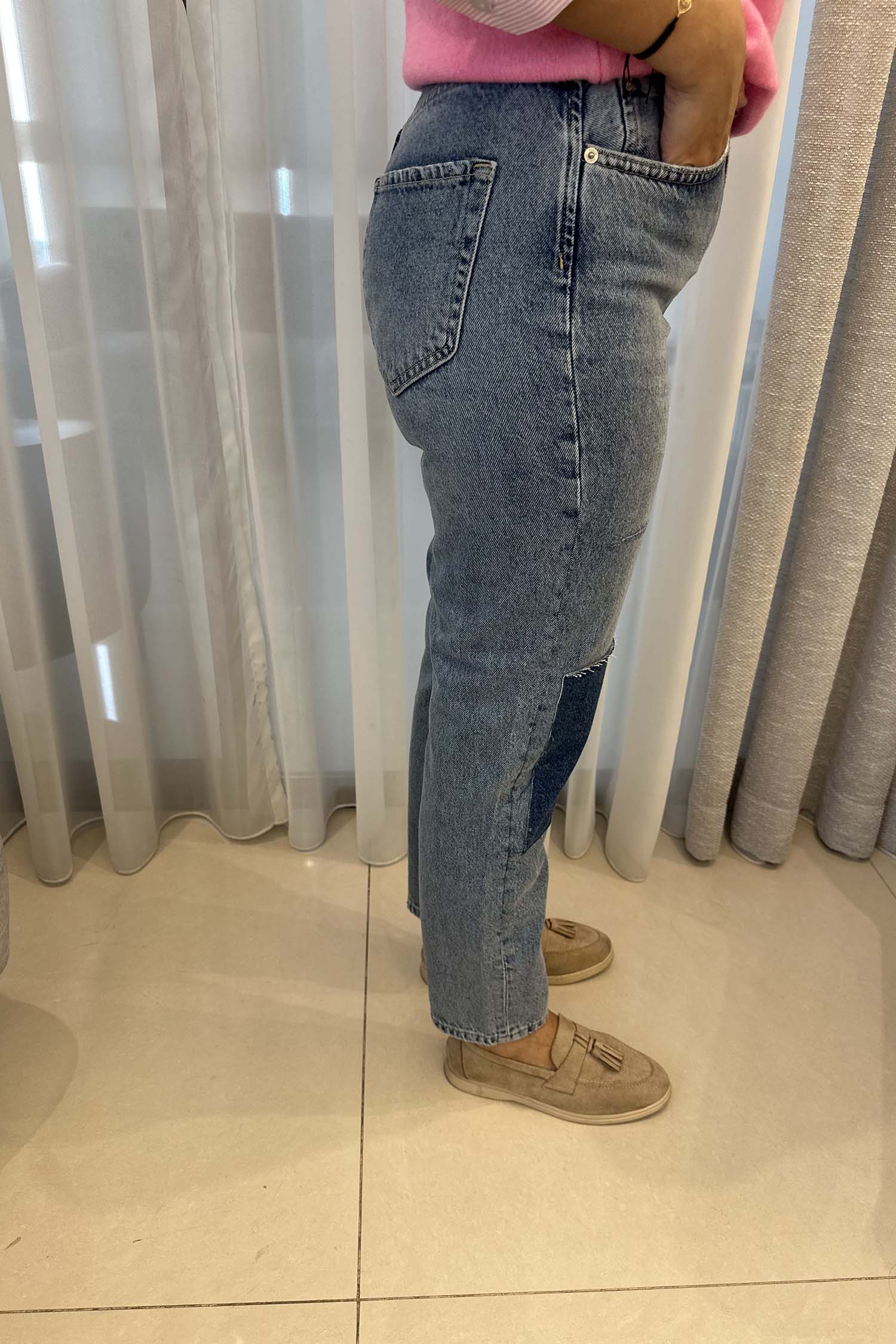 Straight Jeans