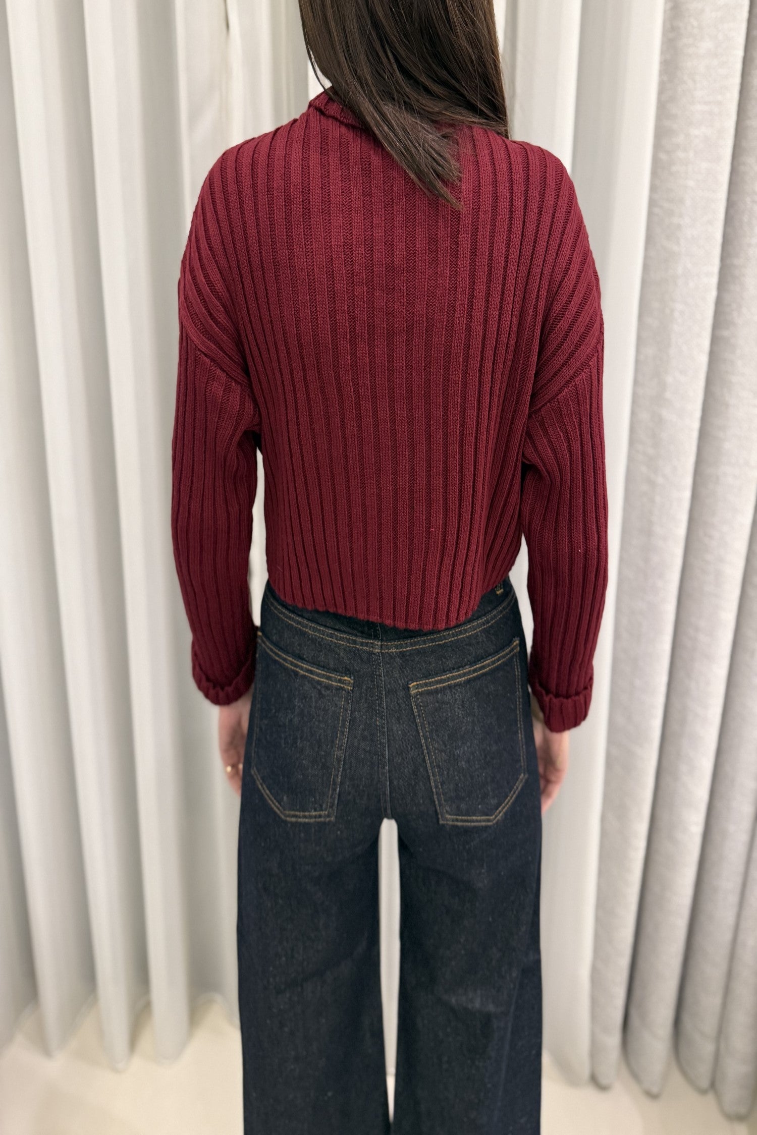 Cropped Turtle Neck