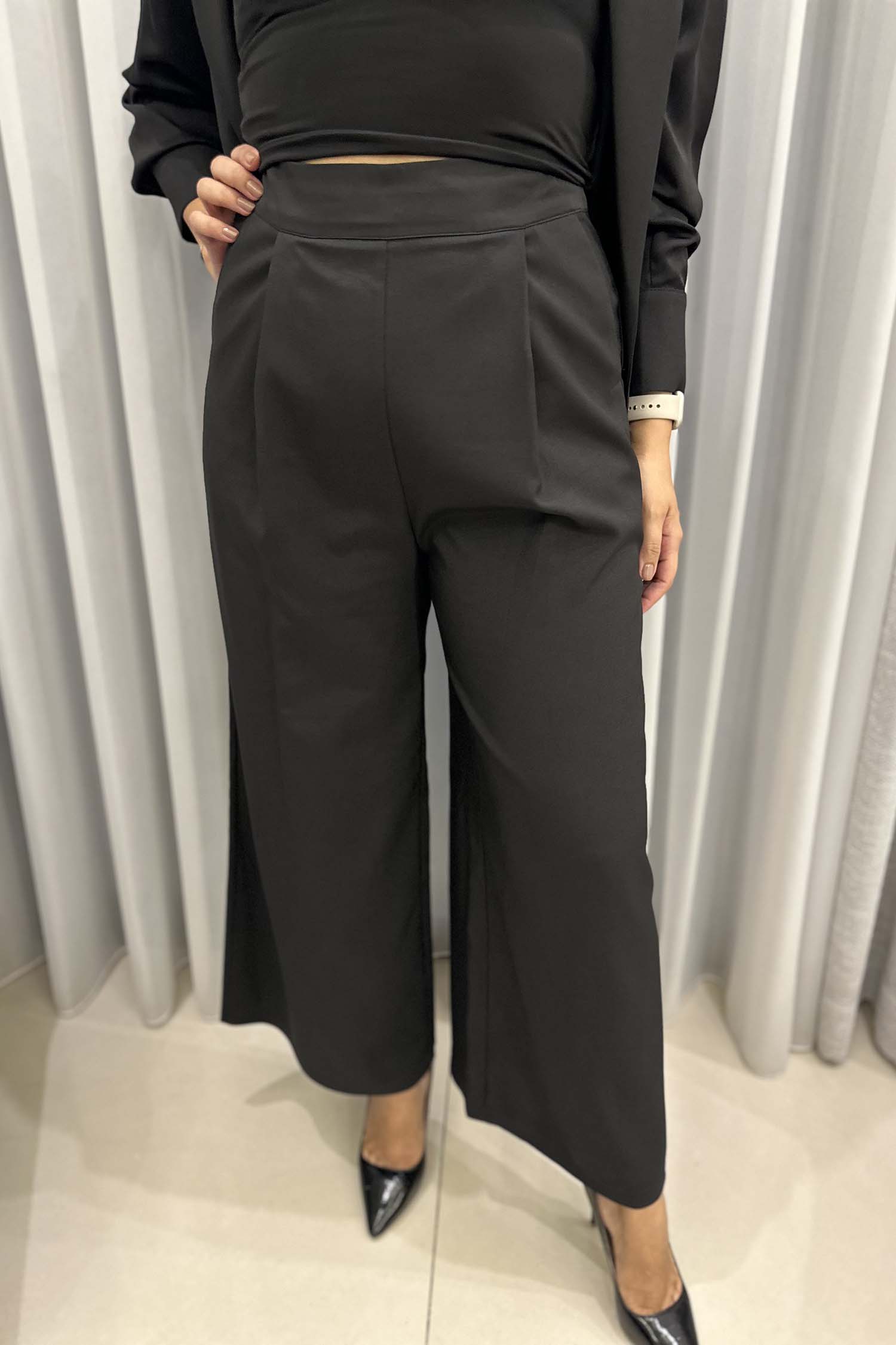 Wide Leg Trouser