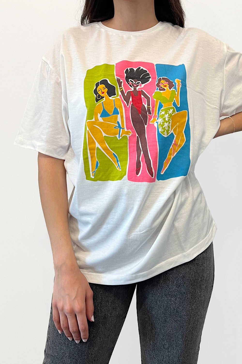 T-shirt with front print